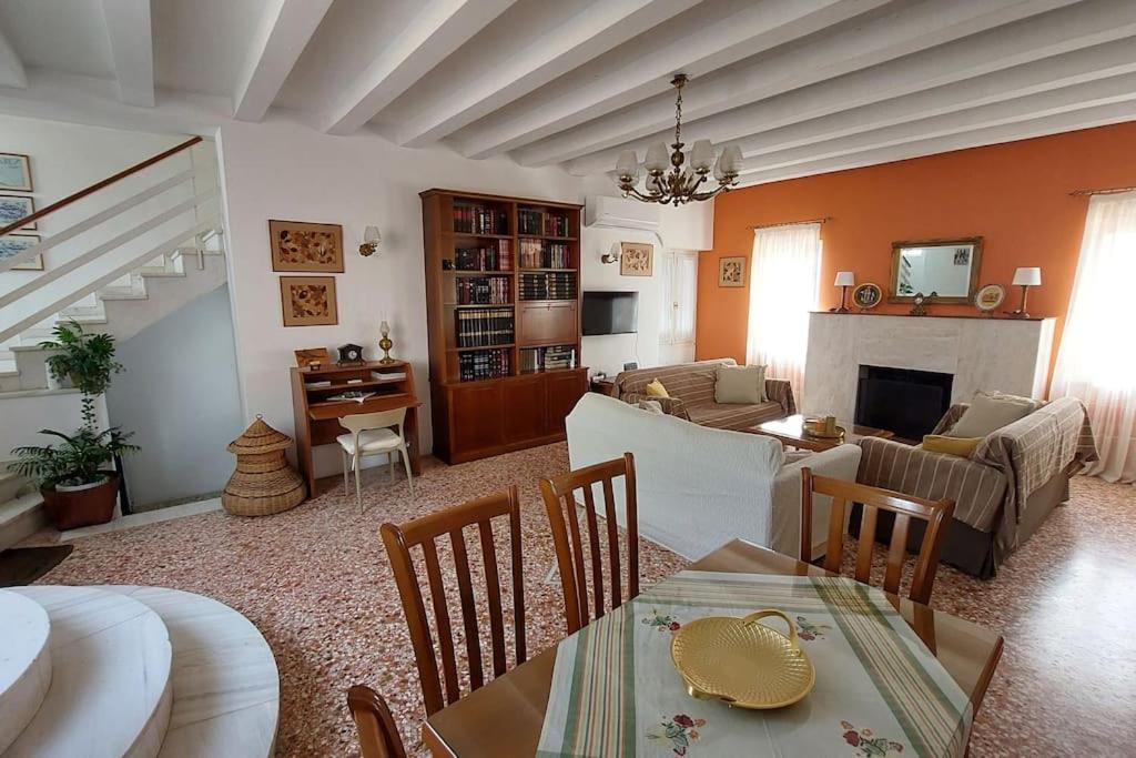 Villa Elea Tolón Esterno foto